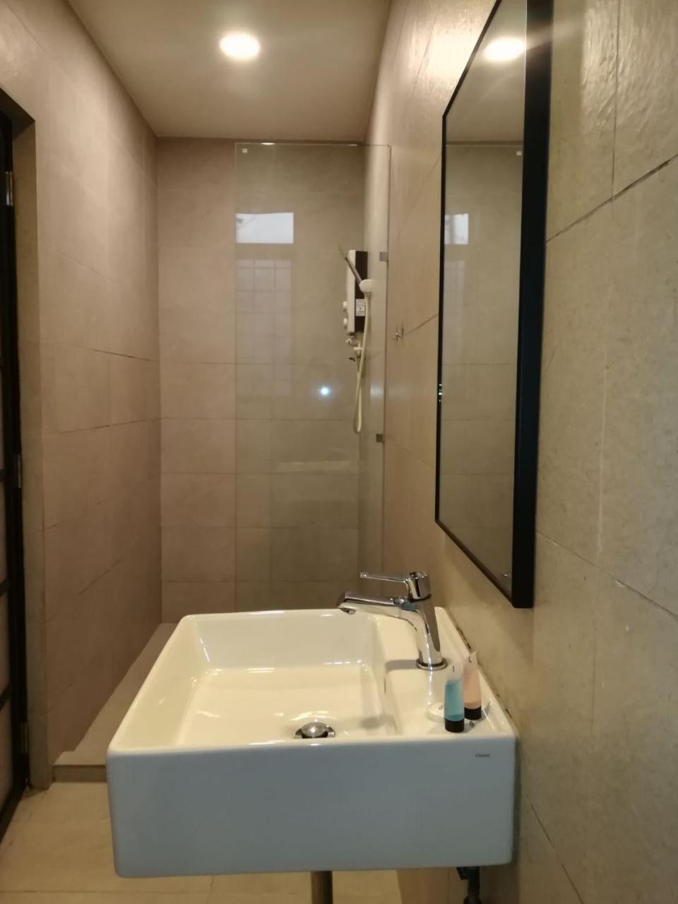 The Daily Hotel โกตาคินาบาลู ภายนอก รูปภาพ